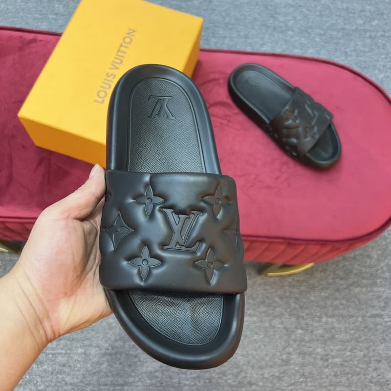 Chinelo🖤Louis Vuitton Waterfront (Preto)