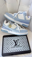 Louis Vuitton Trainner Azul bebê